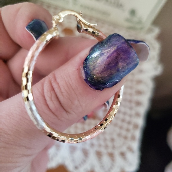 18kgf TRI-TONE GOLD HOOP EARRINGS - Picture 2 of 3